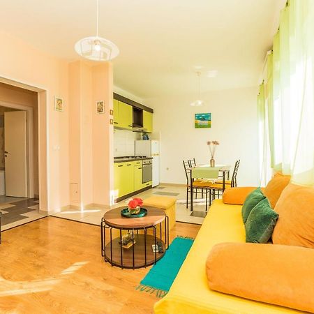Sukošan Apartments Matilda מראה חיצוני תמונה