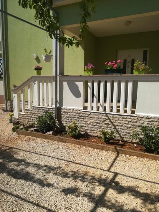 Sukošan Apartments Matilda מראה חיצוני תמונה