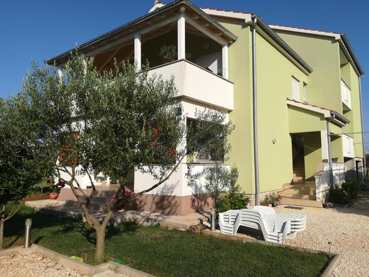 Sukošan Apartments Matilda מראה חיצוני תמונה