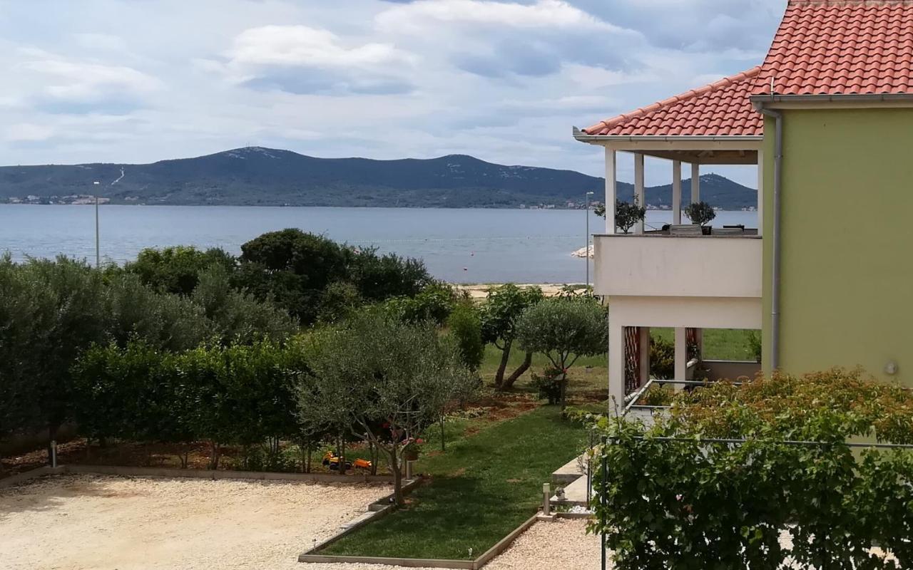 Sukošan Apartments Matilda מראה חיצוני תמונה