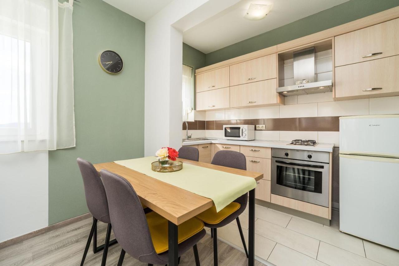 Sukošan Apartments Matilda מראה חיצוני תמונה