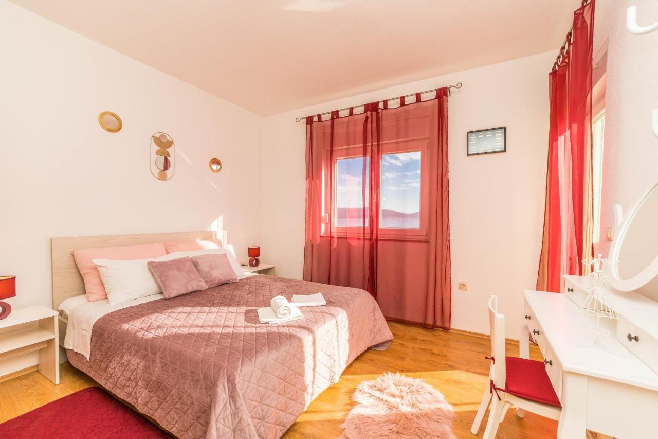 Sukošan Apartments Matilda מראה חיצוני תמונה