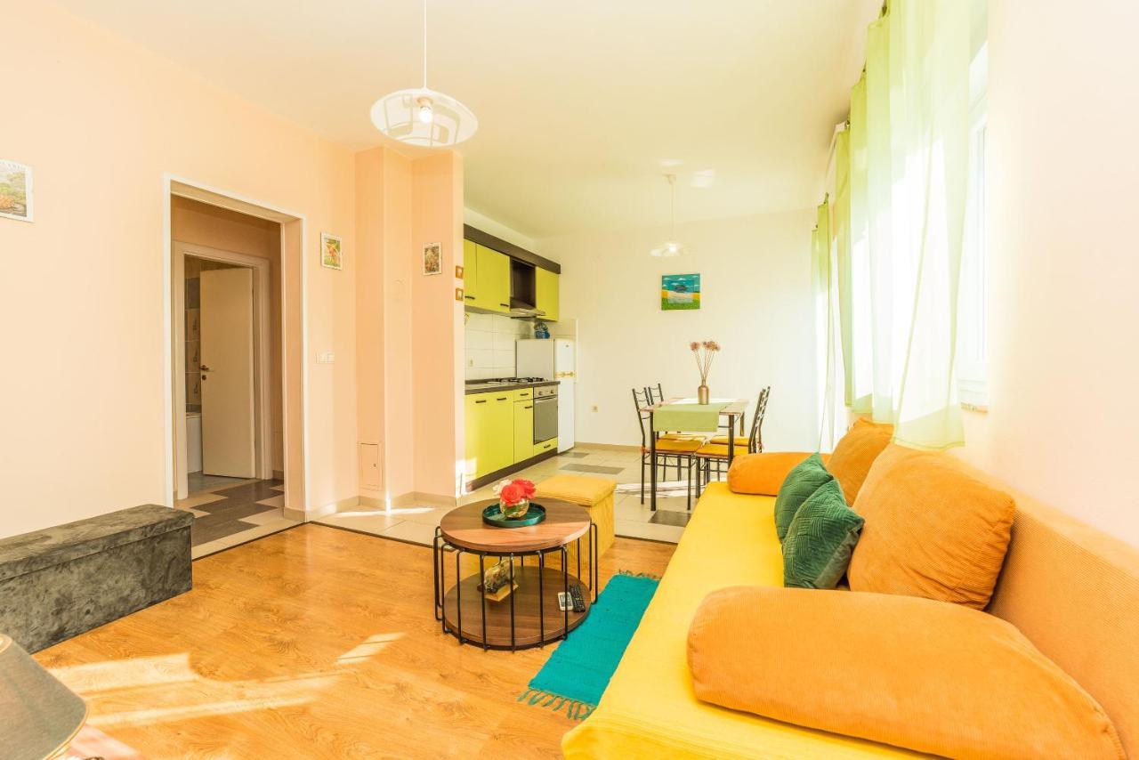 Sukošan Apartments Matilda מראה חיצוני תמונה