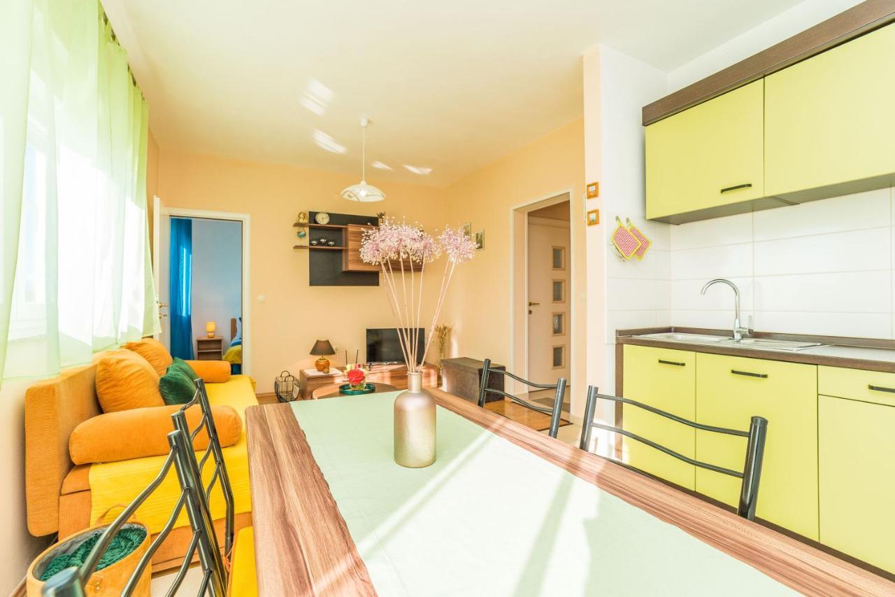 Sukošan Apartments Matilda מראה חיצוני תמונה