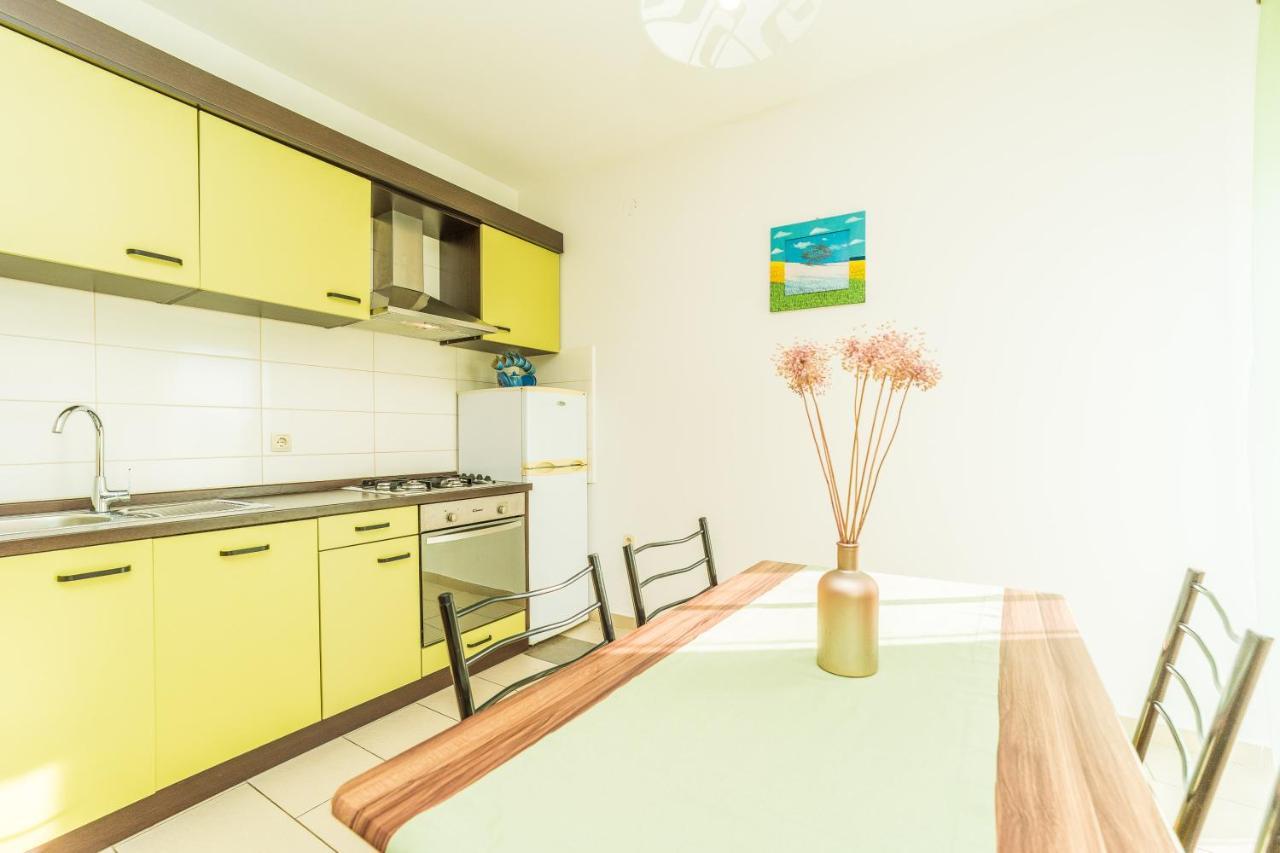 Sukošan Apartments Matilda מראה חיצוני תמונה