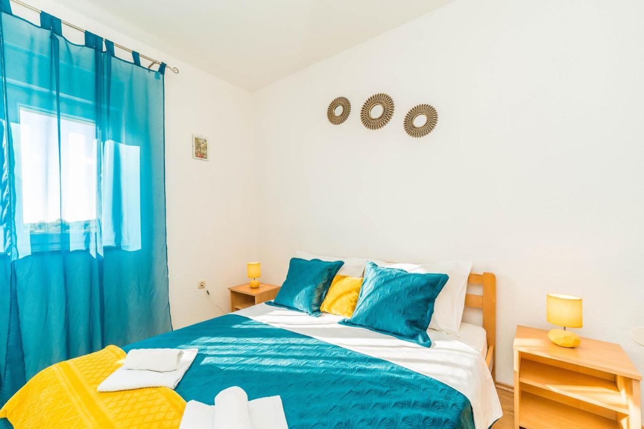 Sukošan Apartments Matilda מראה חיצוני תמונה