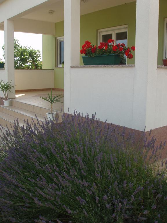 Sukošan Apartments Matilda מראה חיצוני תמונה