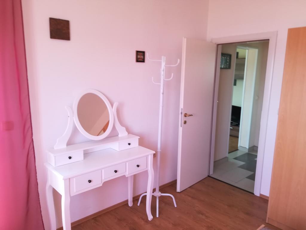 Sukošan Apartments Matilda מראה חיצוני תמונה